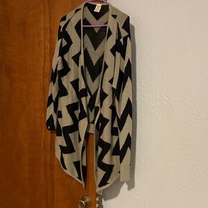 Time and Tru Black and Cream Chevron Cardigan